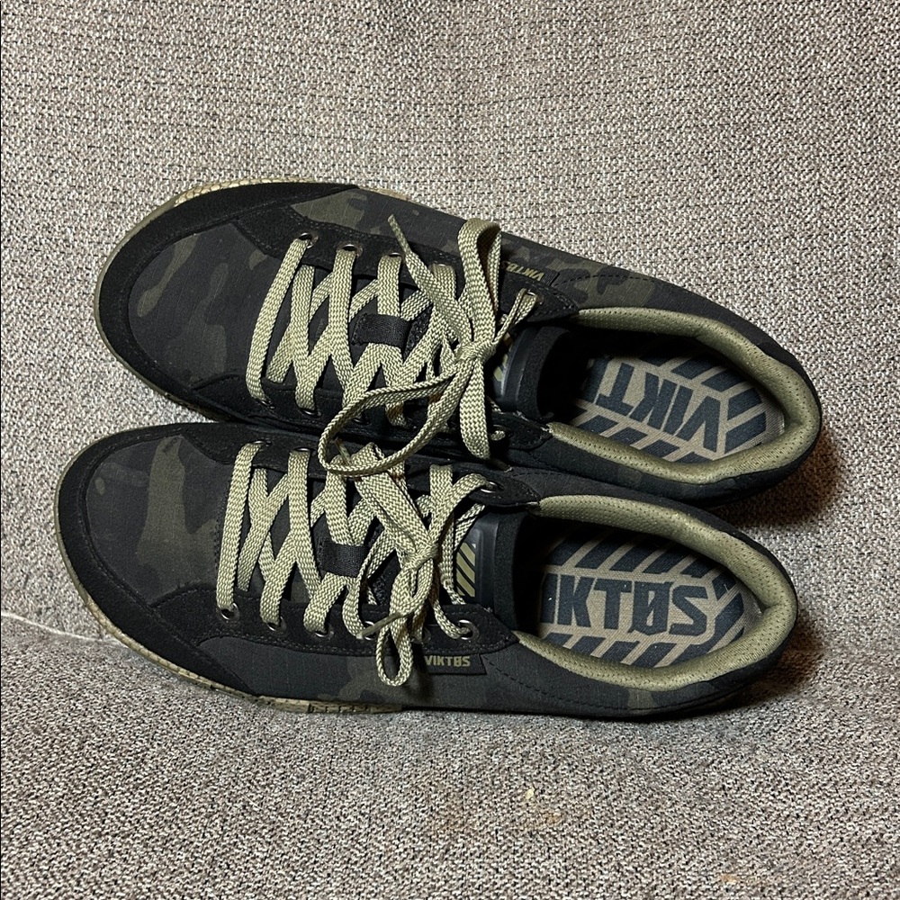 Viktos Men's Overbeach Low Shoes Black + Camo Size US 12 , like new! - Picture 3 of 7